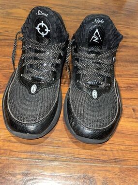 Men’s Black Performance Sneakers
